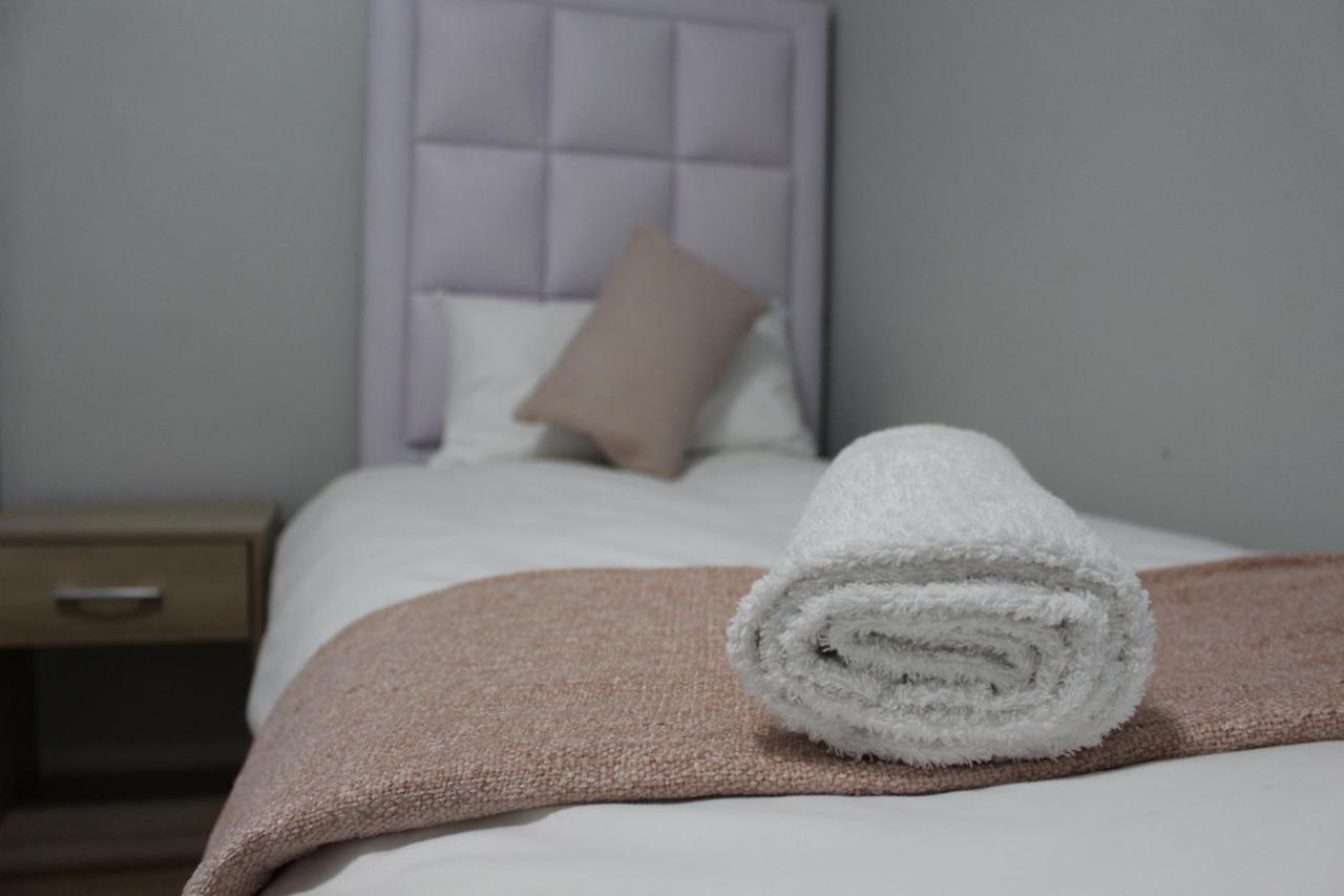 Home Away From Home Windhoek Extérieur photo